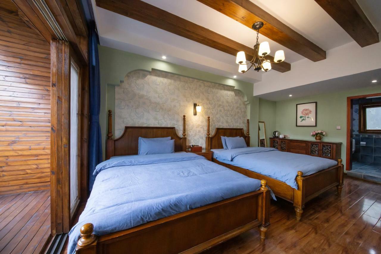 Flower Time Inn Fenghuang Exterior foto