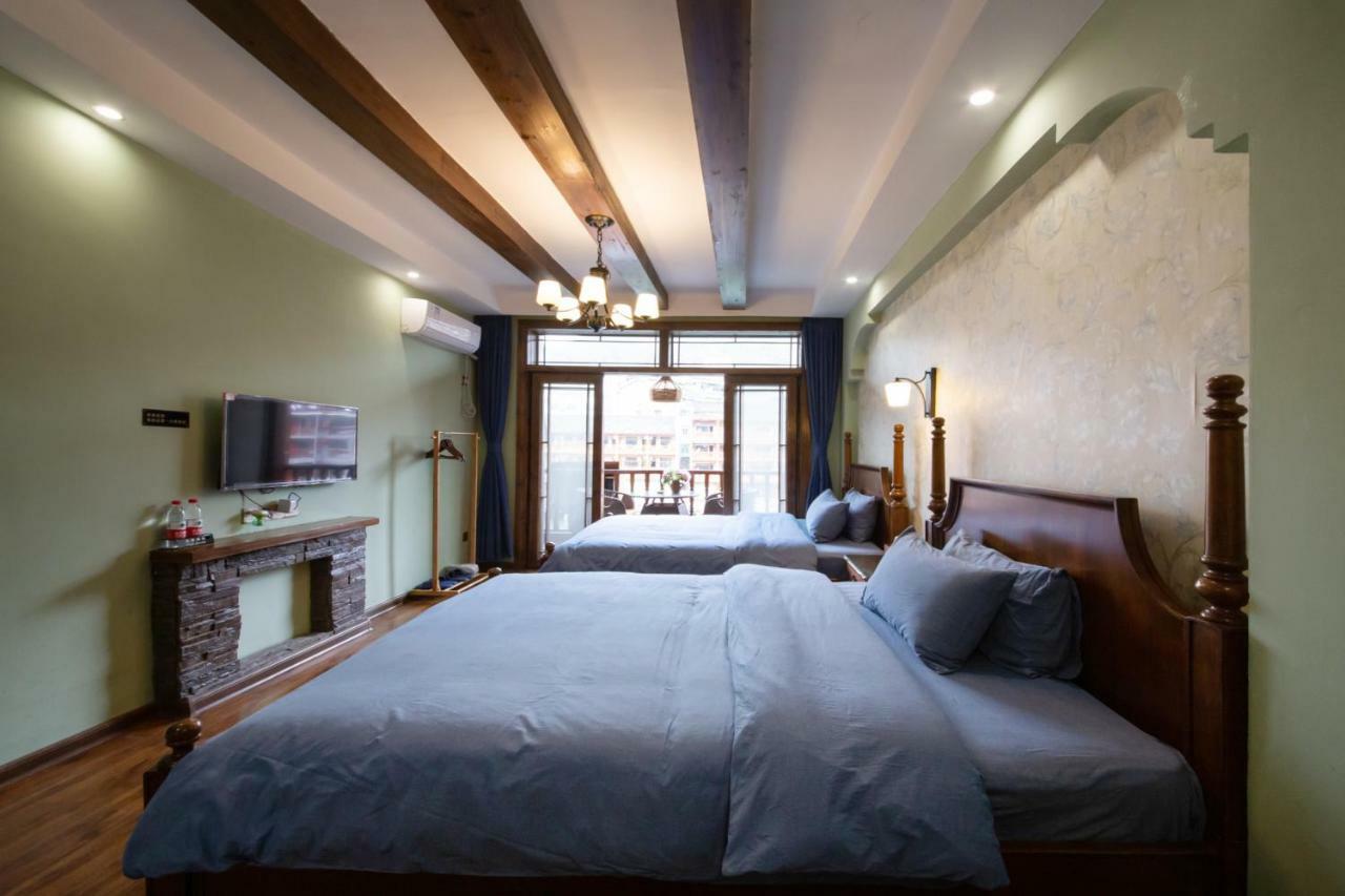 Flower Time Inn Fenghuang Exterior foto