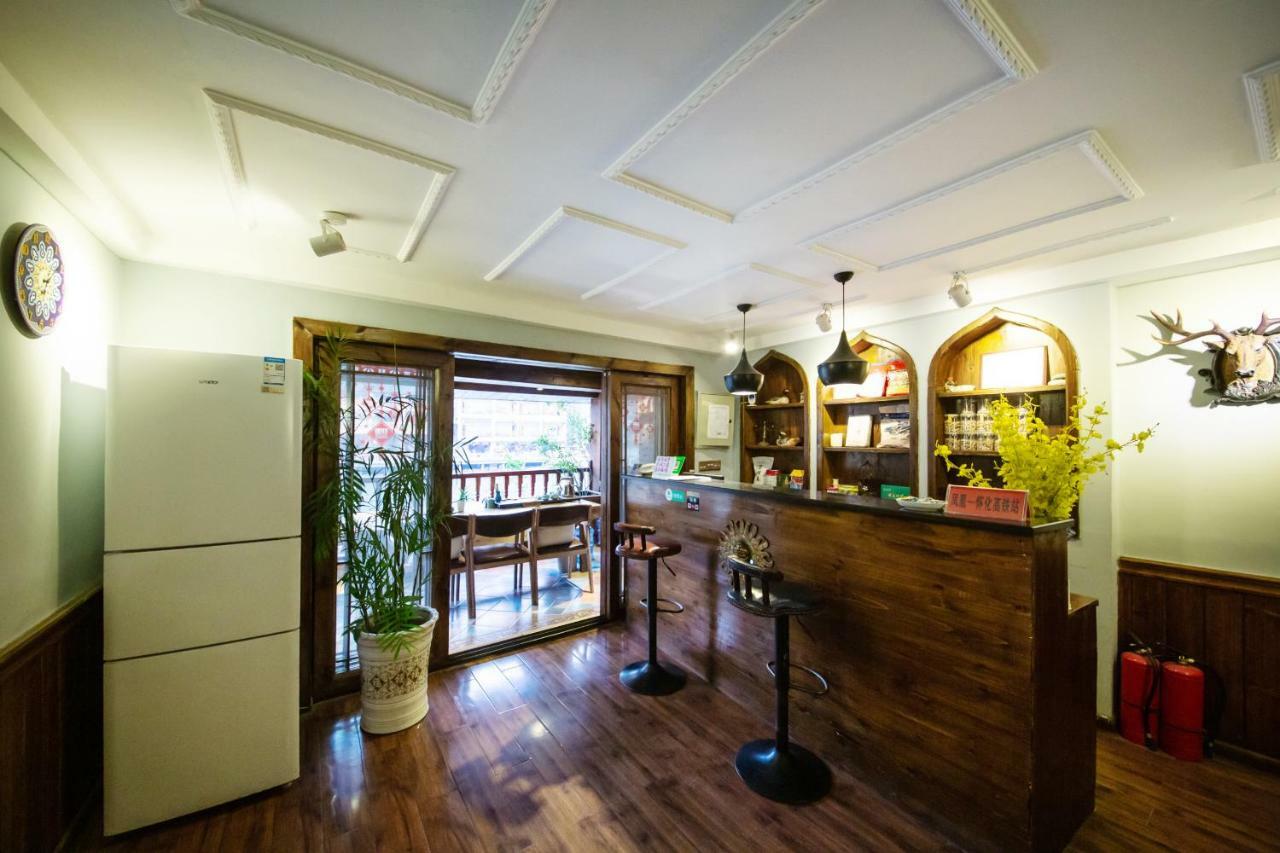 Flower Time Inn Fenghuang Exterior foto